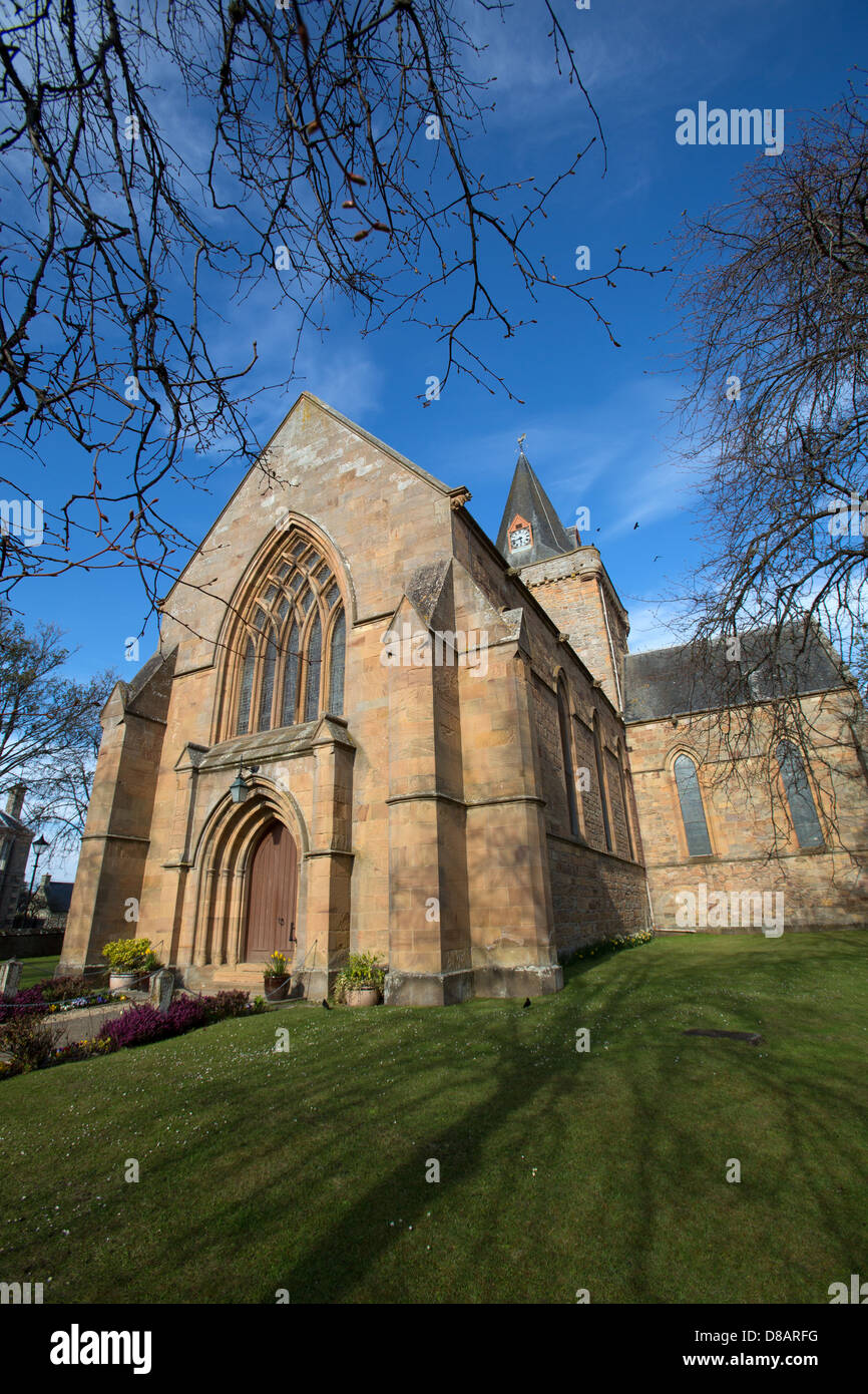 Stadt von Dornoch, Schottland. Die West-Höhe und Eintritt in Dornoch Kathedrale. Stockfoto