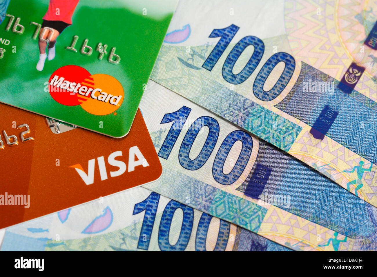 Ein Visa und Master Card mit südafrikanischen Rands Währung Stockfoto