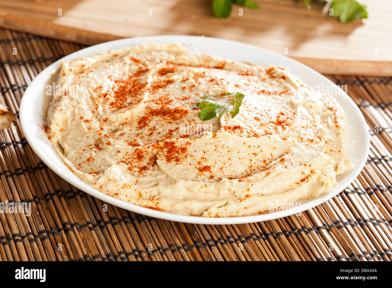 Frisch gemacht Bio Hummus mit Fladenbrot Stockfoto