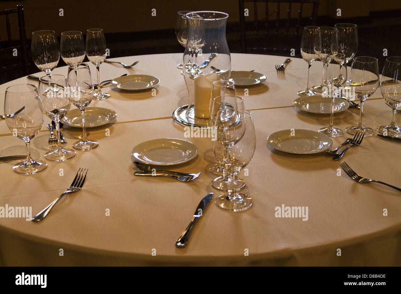 Ein Tisch mit formalen Maßgedecke Stockfoto