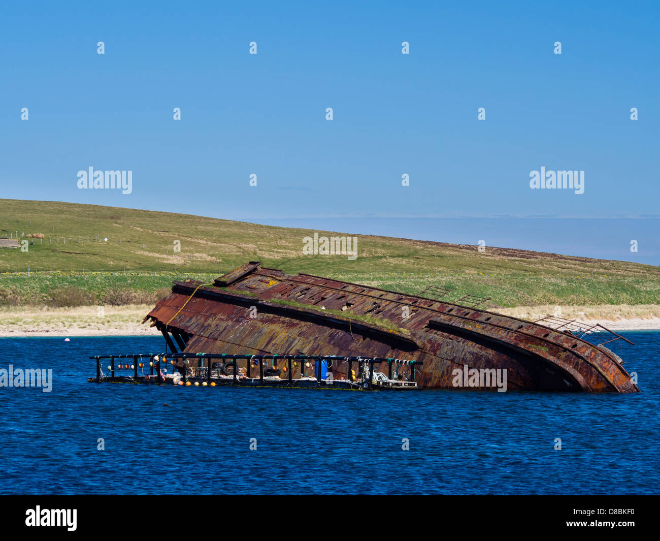 Schottland, Orkney-Inseln, versunkene Block Schiff. Versunkenen Block Schiff, in der Nähe von Churchill Barrier Scapa Flow Stockfoto