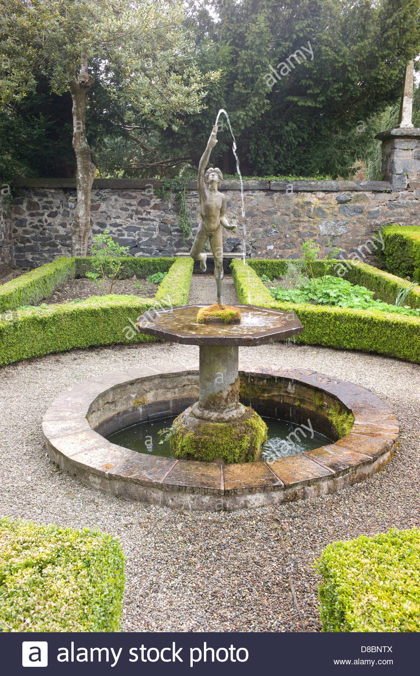 Wasserspiel Garten Gwydir Burg Romanum North Wales Uk