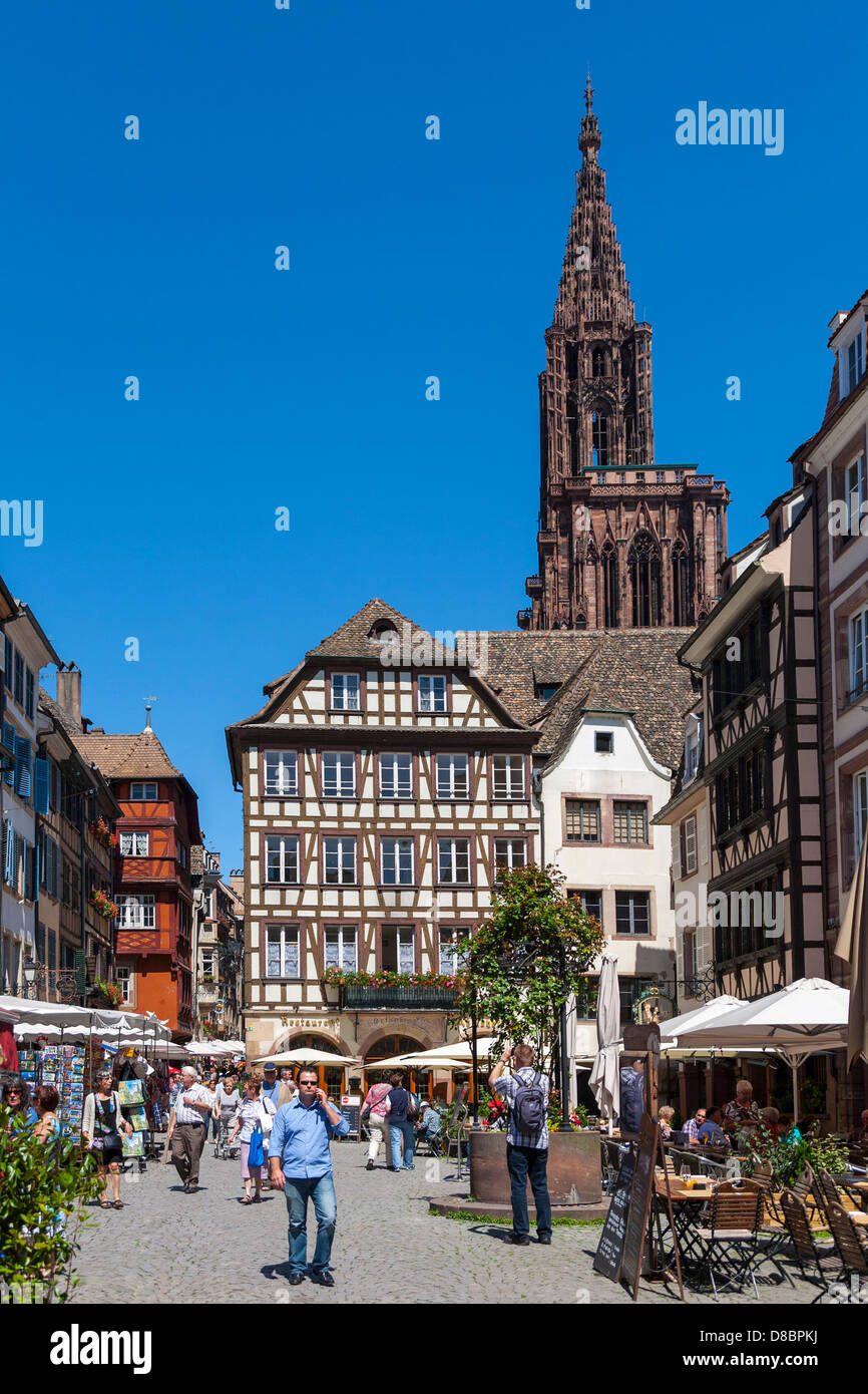 Typische Street Life auf die alte Stadt von Straßburg, Elsass, Frankreich Stockfoto