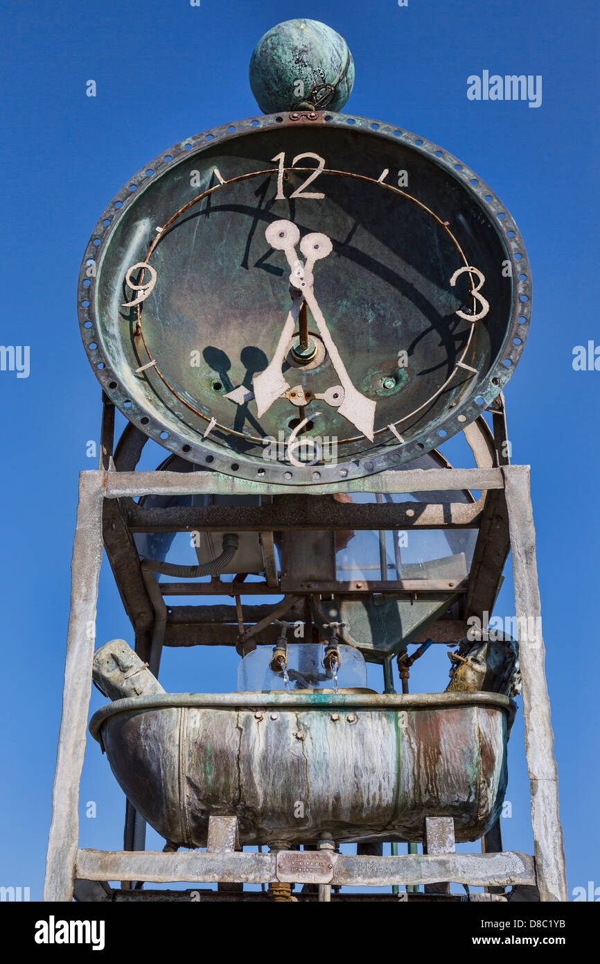 Die Kupfer 1998 Wasseruhr von Tim Hunkin und Will Jackson auf Southwold Pier, Suffolk, UK. Stockfoto