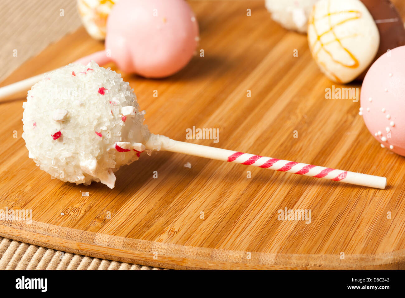 Hausgemachte Gourmet Cakepops servierbereit Stockfoto