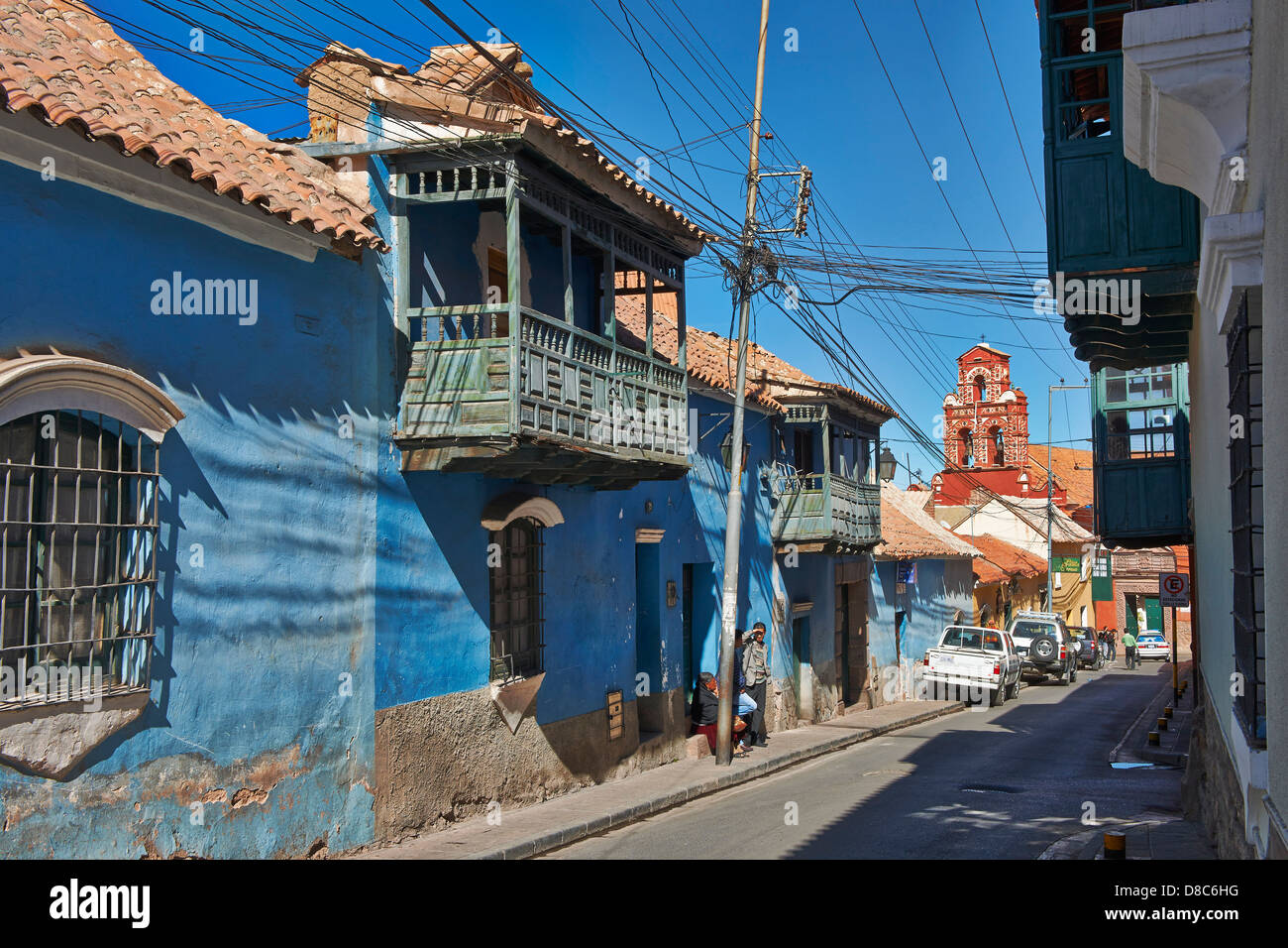Kolonialarchitektur in den Straßen von Potosi, Bolivien Stockfoto