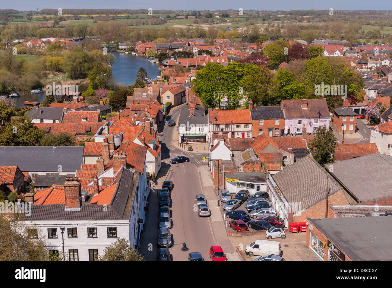 Ein Blick auf Beccles von der Spitze des Kirchturms in Beccles, Suffolk, England, Großbritannien, Uk Stockfoto