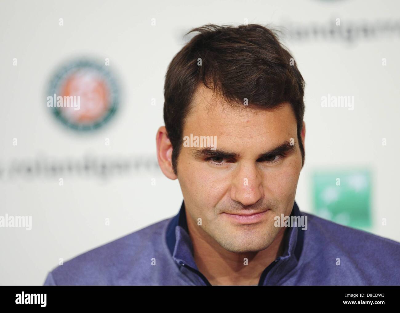 24/05 2013 Paris Frankreich.  Roger Federer SUI Roland Garros Tennis Pressemeldung zu öffnen und zu zeichnen. Stockfoto