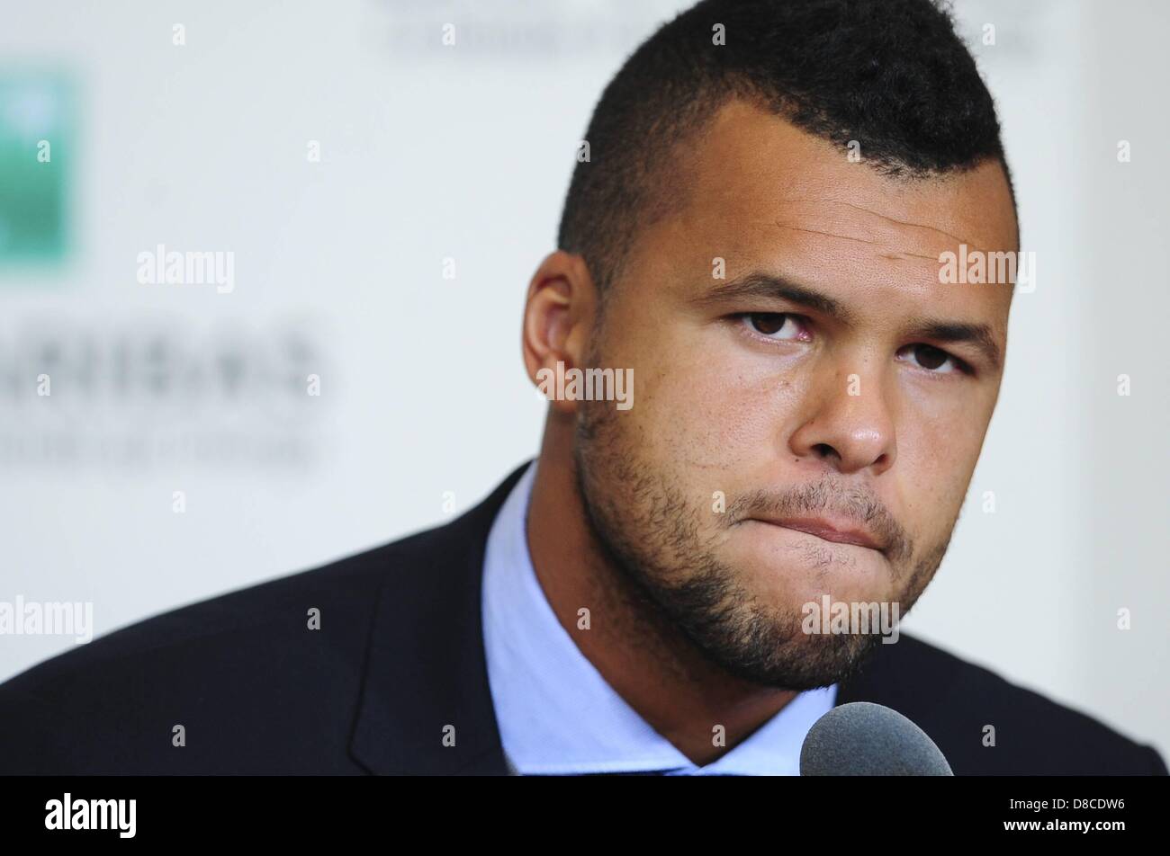 24/05 2013 Paris Frankreich. Jo-Wilfried Tsonga FRA Roland Garros Tennis Pressemeldung öffnen und zeichnen. Stockfoto