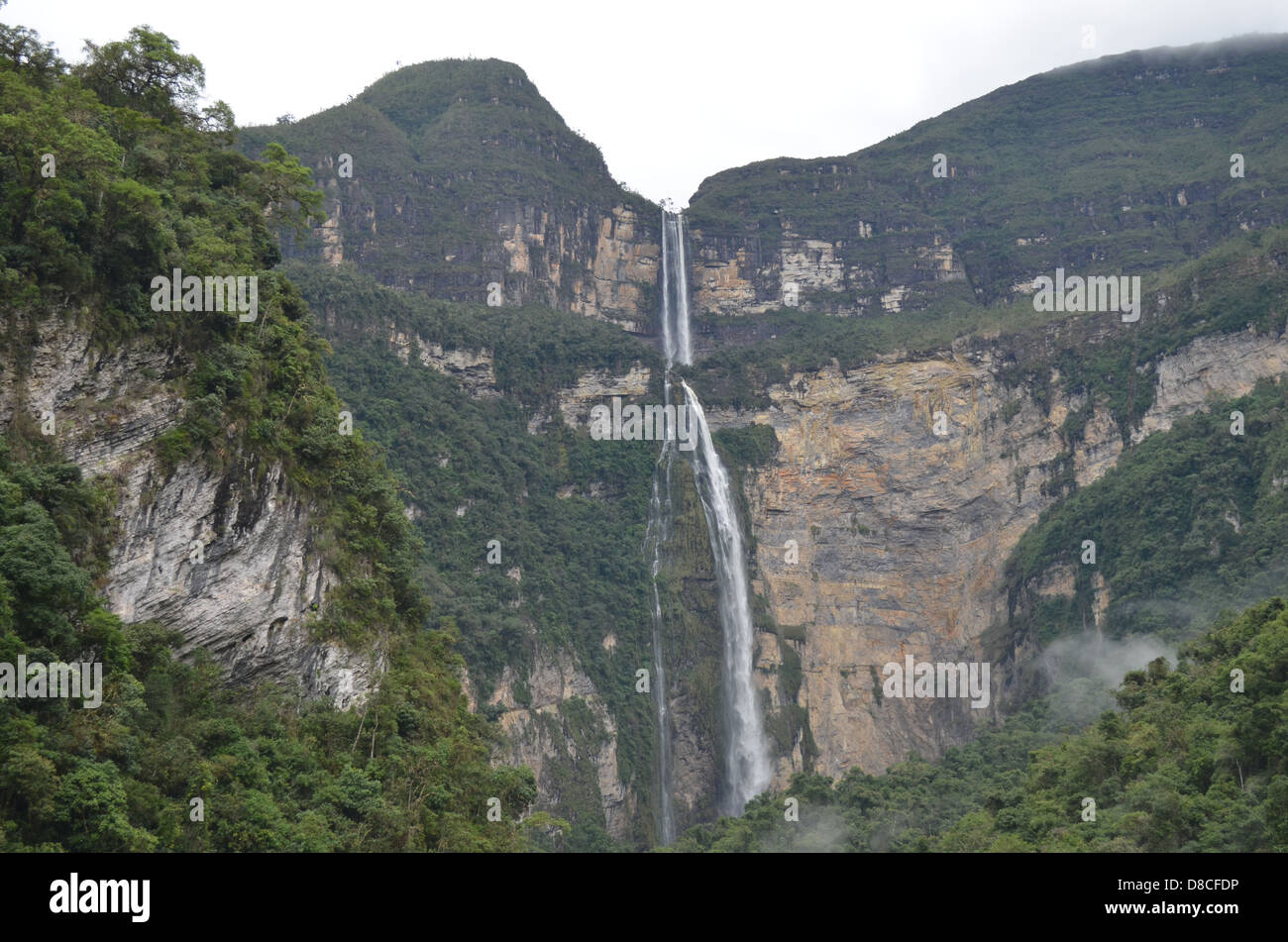 Gocta Wasserfall, einer der weltweit höchsten auf 771m hoch. Chachapoyas, Peru Stockfoto