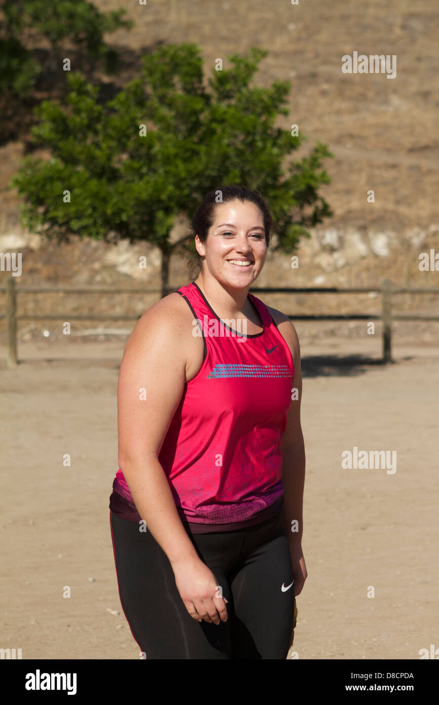 Kanadische Hammer Werfer Sultana Frizell Gewinner des Elite Frauen-Hammerwurf auf der 2013 Relais Mt Sac in Walnut, Kalifornien Stockfoto