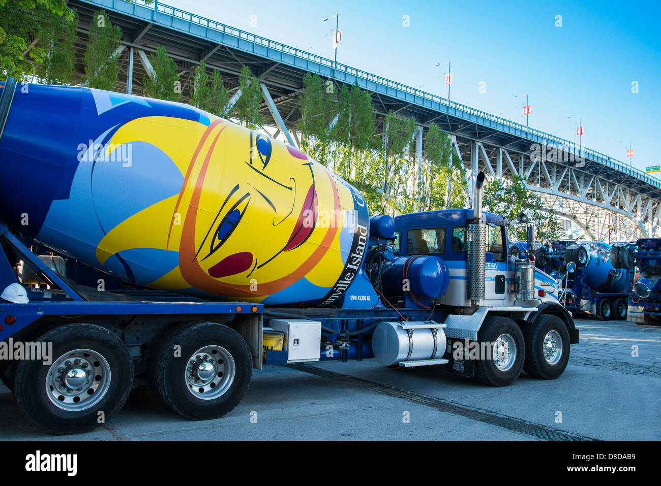 Bemalte Zement LKW, Granville Island, Vancouver, Britisch-Kolumbien, Kanada Stockfoto