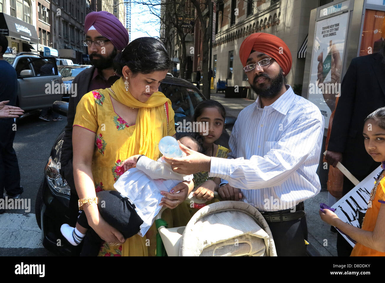 Der sechsundzwanzigsten jährliche Sikh Day Parade auf der Madison Avenue in Manhattan, 2013. Stockfoto