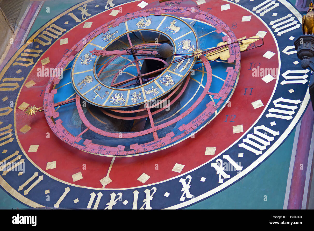 Berühmten Zytglogge zodiacal Uhr in Bern, Schweiz Stockfoto