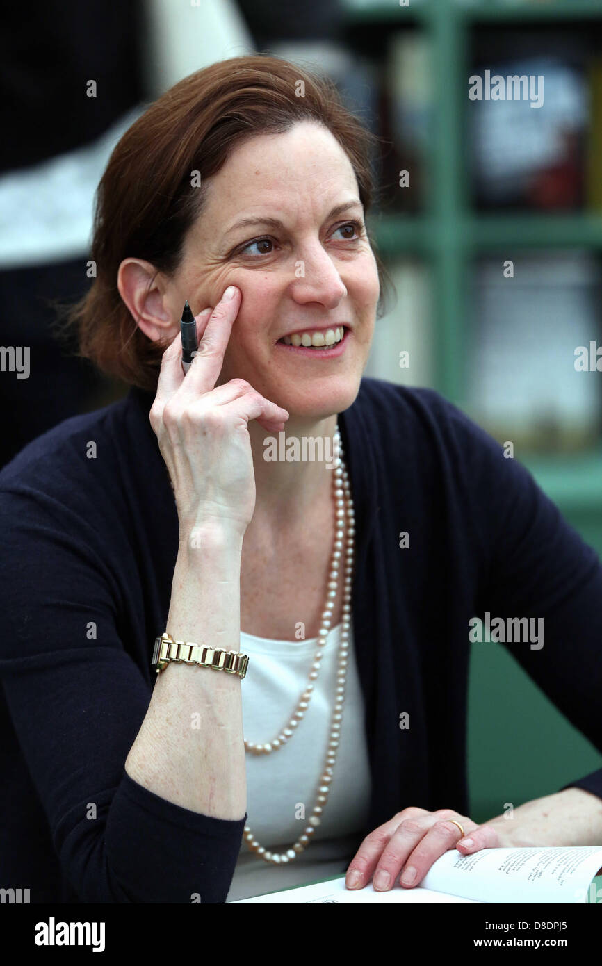 Hay on Wye, UK. Samstag, 25. Mai 2013 abgebildet: Autorin Anne Applebaum.  Re: Der Telegraph Hay Festival, Hay on Wye, Powys, Wales. Stockfoto