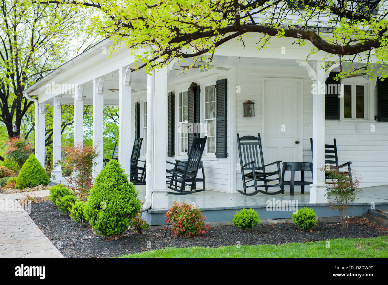 USA-Kentucky-KY Veranda eines alten Hauses auf der Jim Beam American Stillhouse Eigenschaft tour Stockfoto