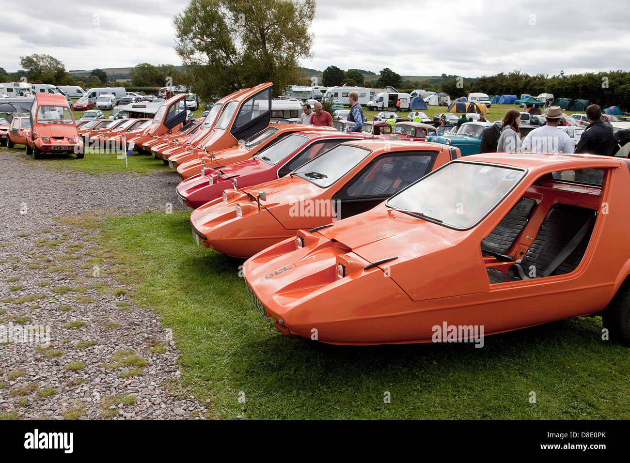 Der Bond Bug ist eine kleine britische zweisitzige, dreirädrige Sportwagen von Reliant in den 1970er Jahren gebaut. Stockfoto