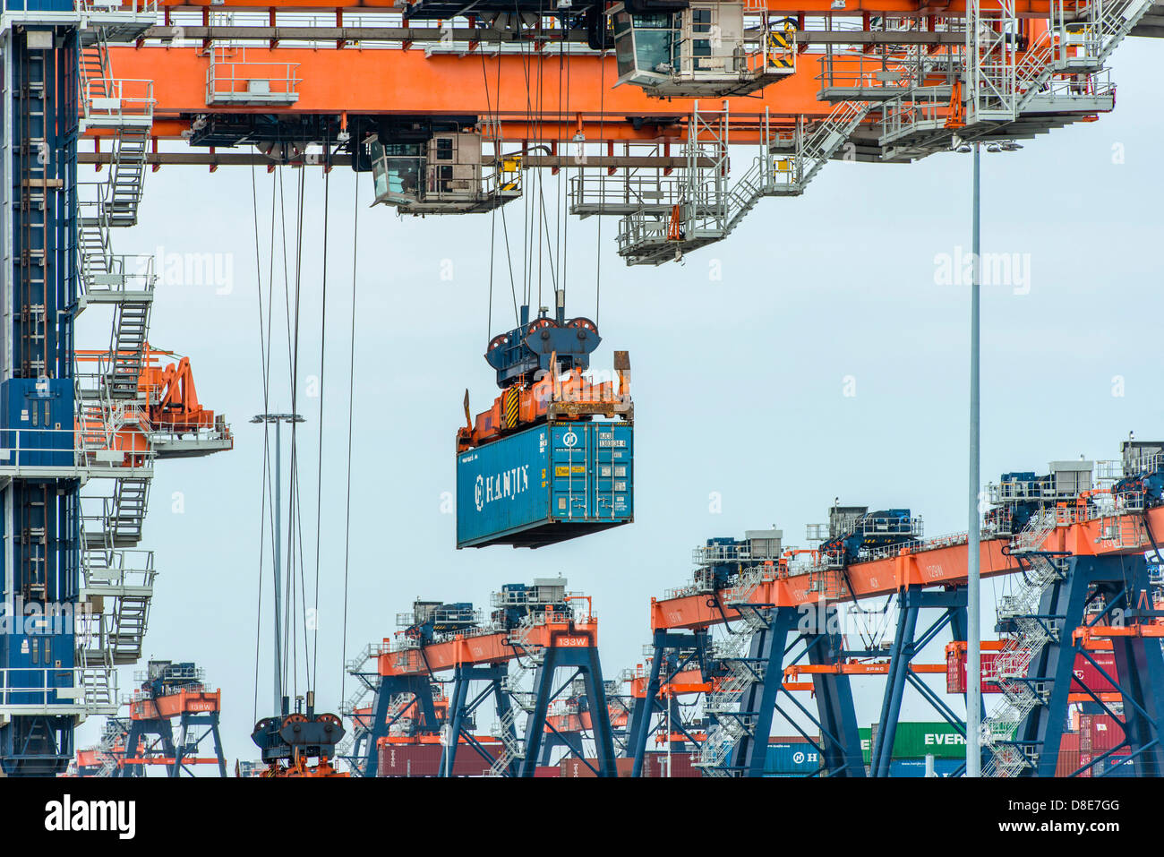 Containerterminal im Hafen von Rotterdam, Niederlande Stockfoto