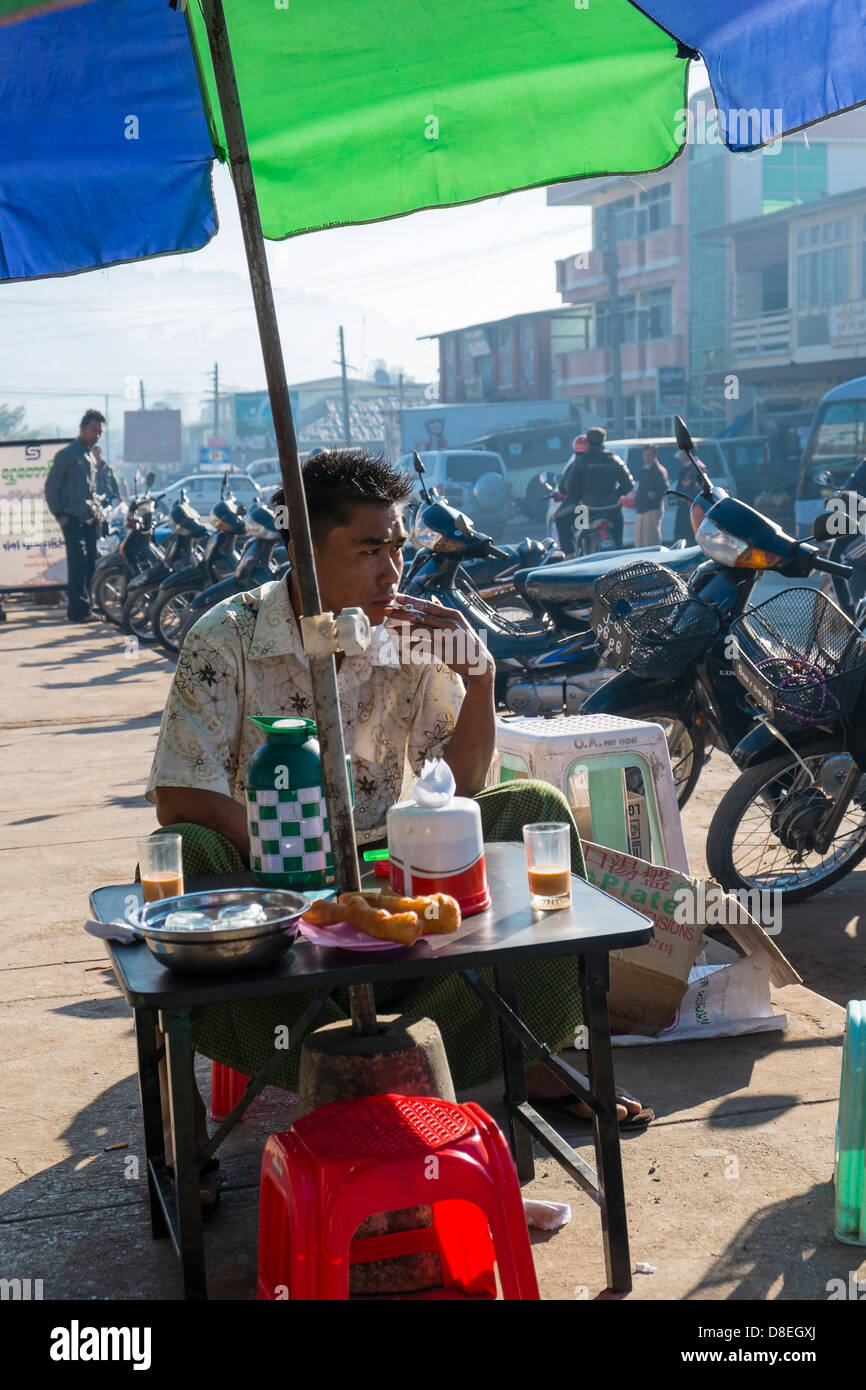 Junger Mann, Kalaw, Myanmar Stockfoto