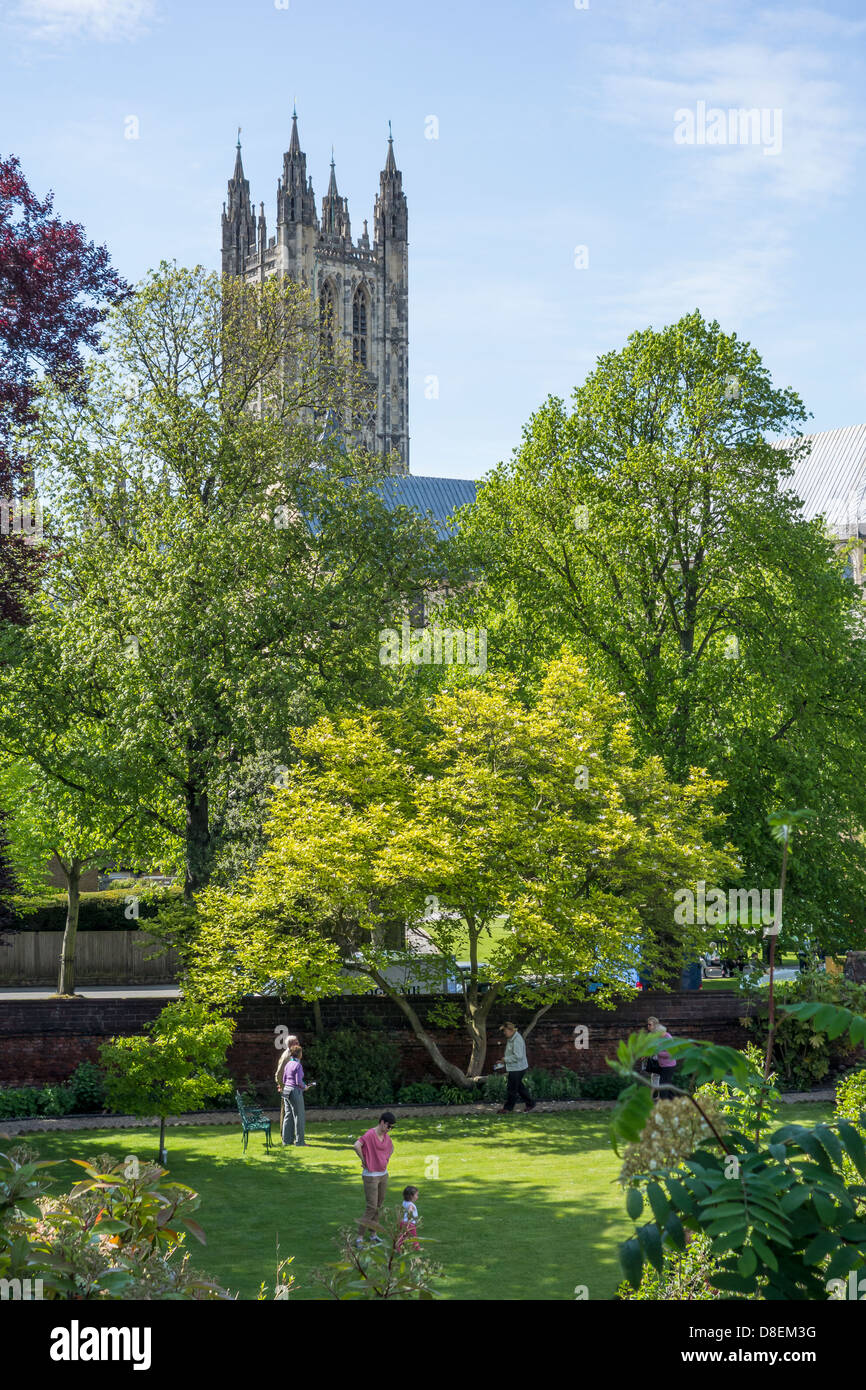 Precinct Gebäuden und Gärten Canterbury Cathedral Stockfoto