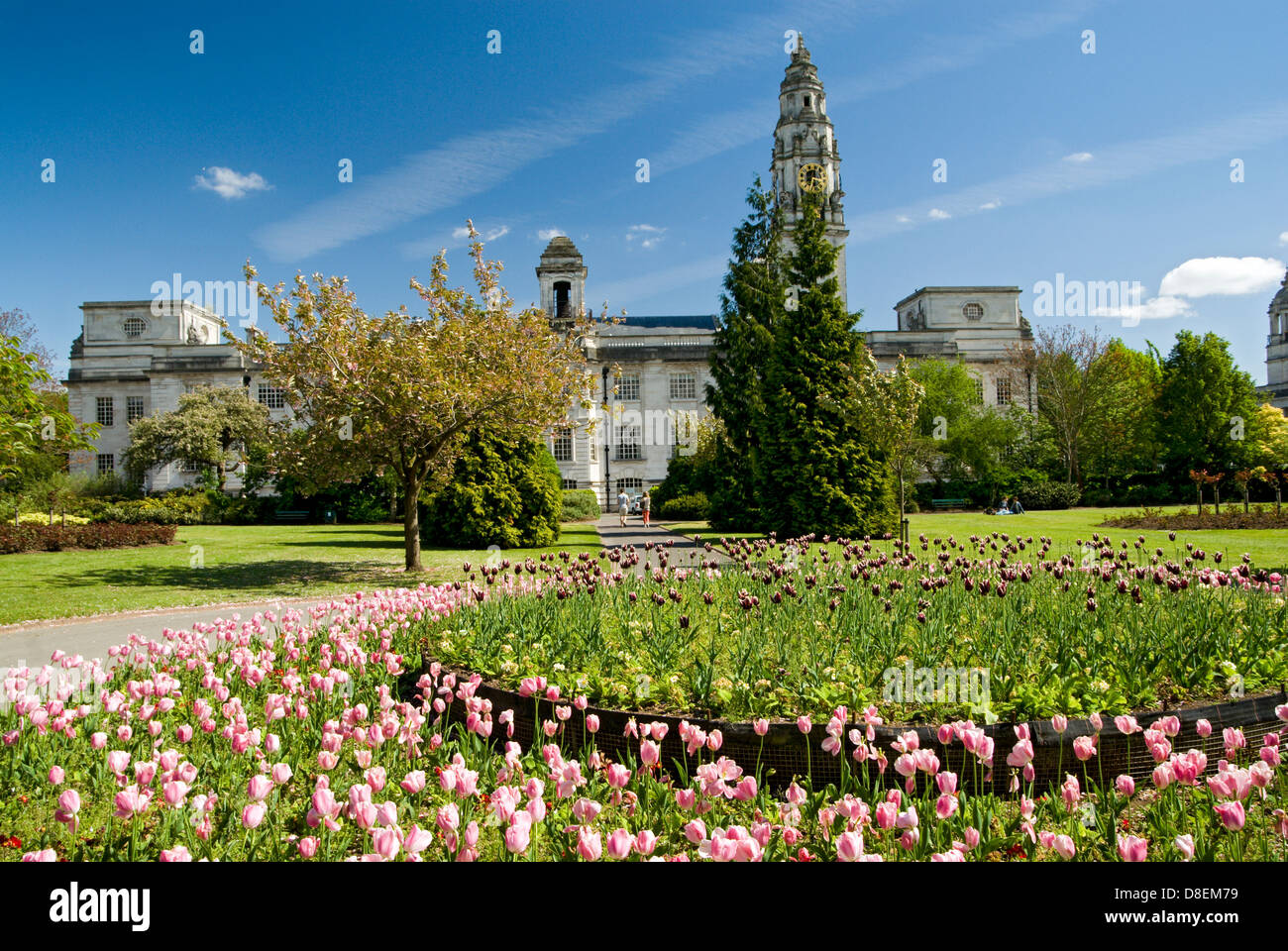 Alexandra Gardens und City Hall, Cathays Park, Cardiff, Südwales. Stockfoto