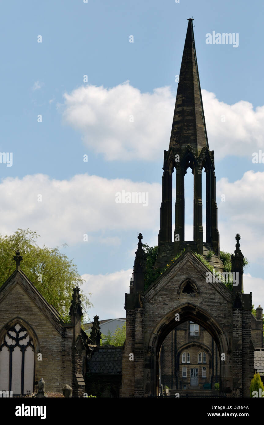Auf einer stillgelegten Kirche Spire Stockfoto