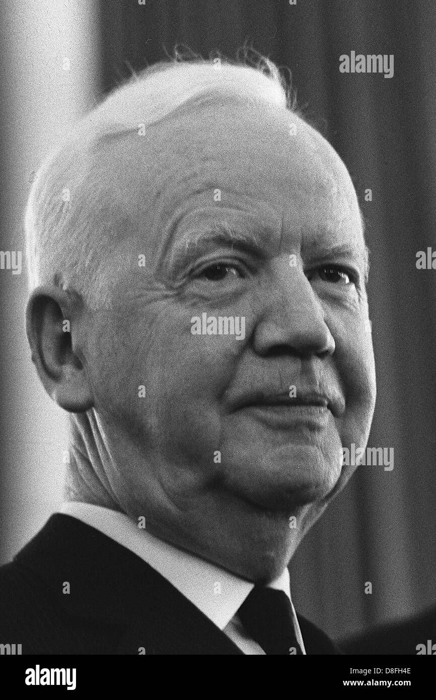 Seitliche Porträt des Bundespräsidenten Heinrich Lübke, fotografiert am 18. März 1963. Stockfoto