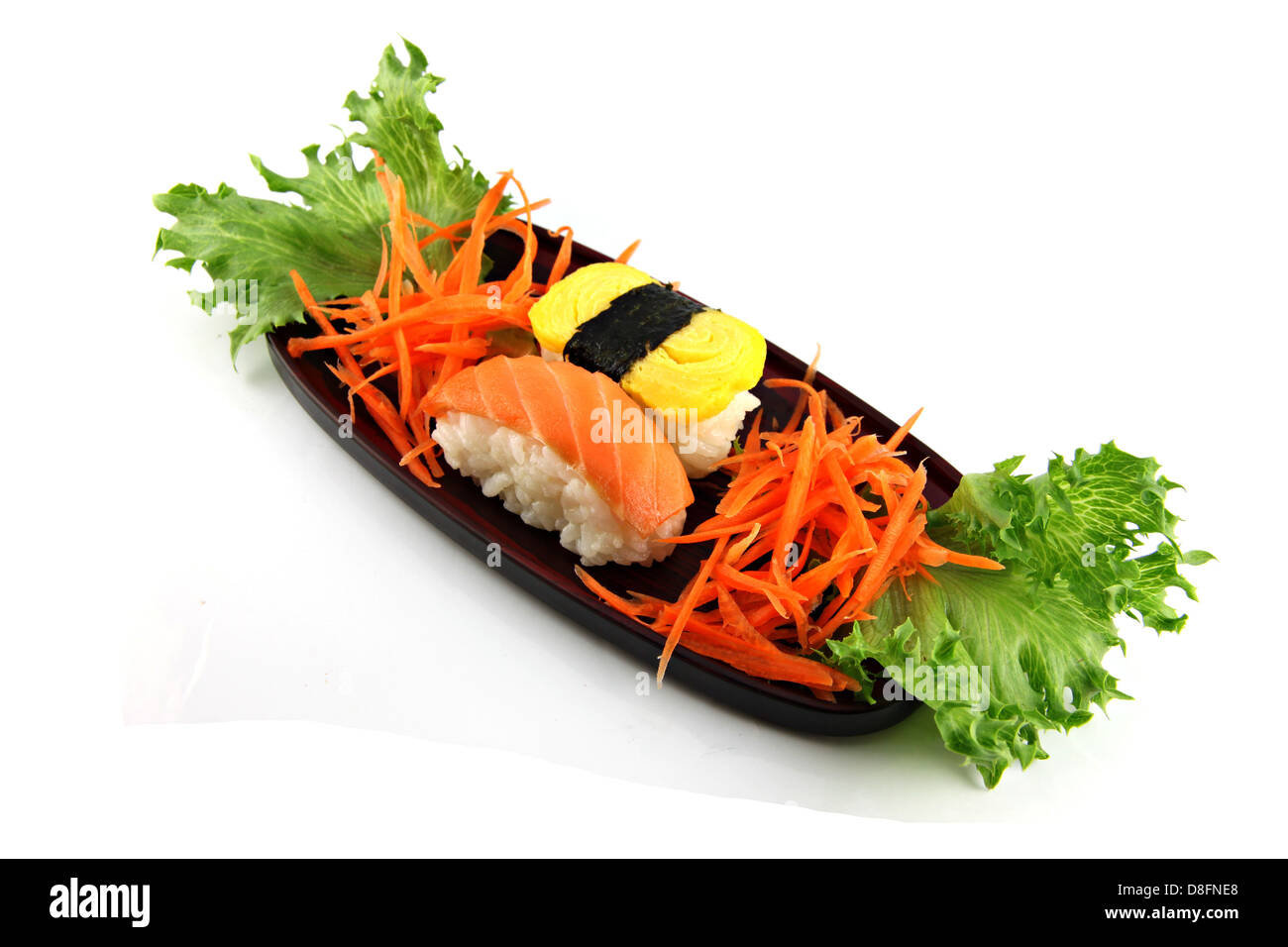Hergestellt aus Meeresfrüchten auf einen Teller Sushi, Sushi Sushi ist ein Lebensmittel der Japaner. Stockfoto