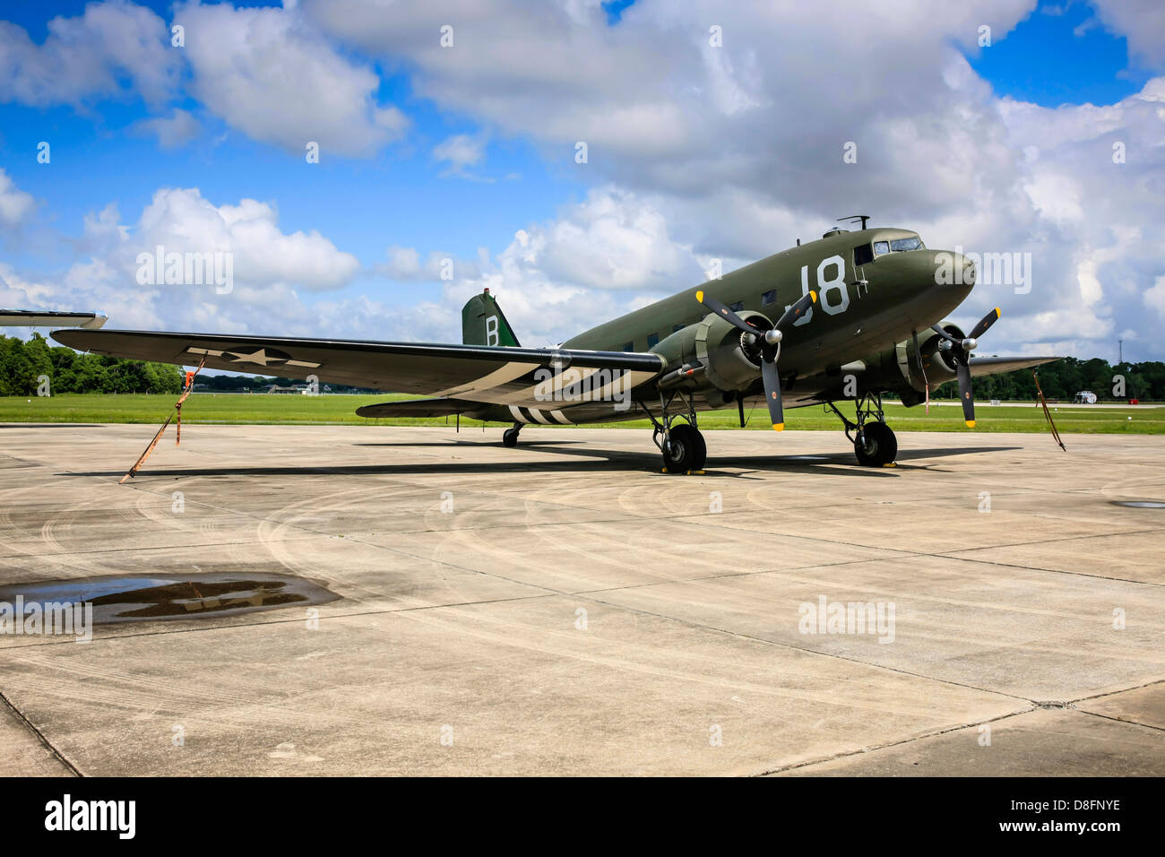 Eine Fame Douglas C47 Dakota des d-Day auf dem Fantasy of Flight-Flugplatz bei Polk City FL Stockfoto