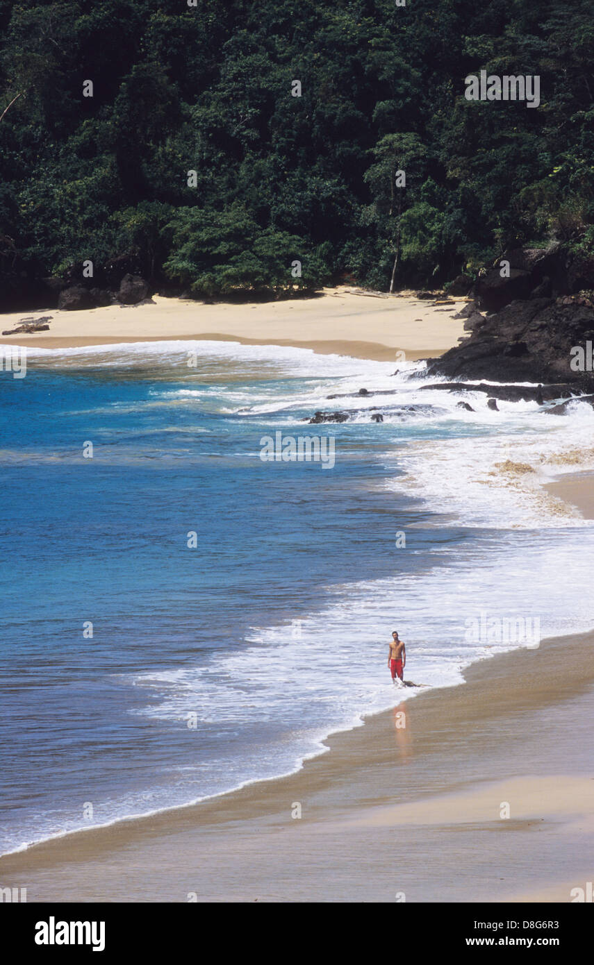 Mann Baden im tropischen Strand von San Jose Island Stockfoto