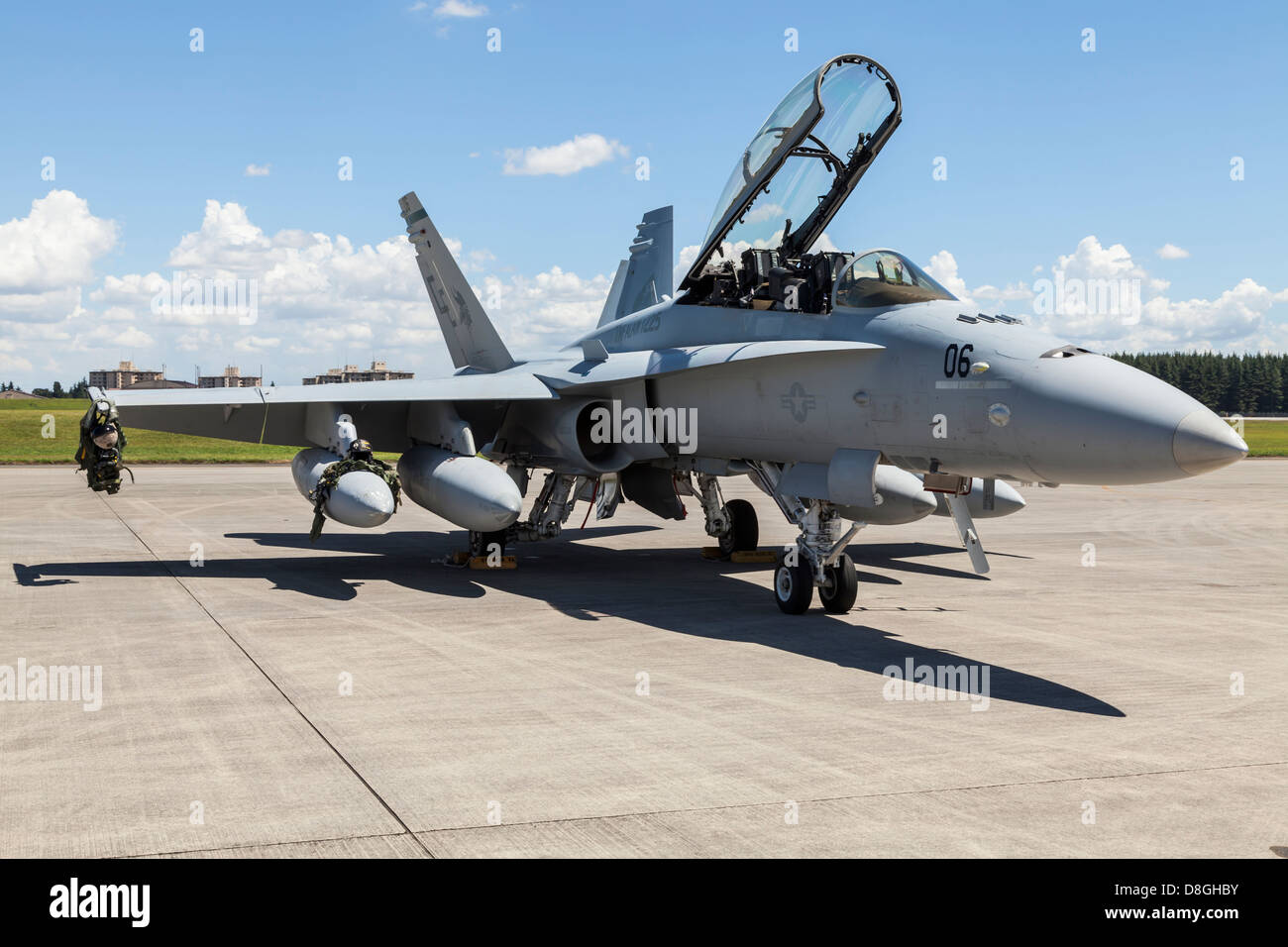 Die McDonnell Douglas F/A-18 Hornet ist ein zweistrahliges Überschall, Allwetter-Träger-fähigen multirole Kampfjet. Stockfoto