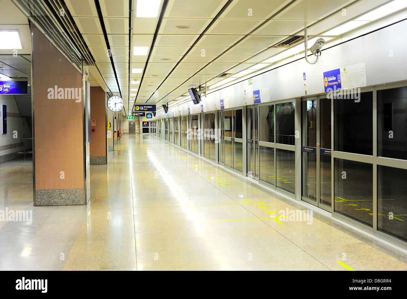 Leere u-Bahnstation in Bangkok, Thailand Stockfoto