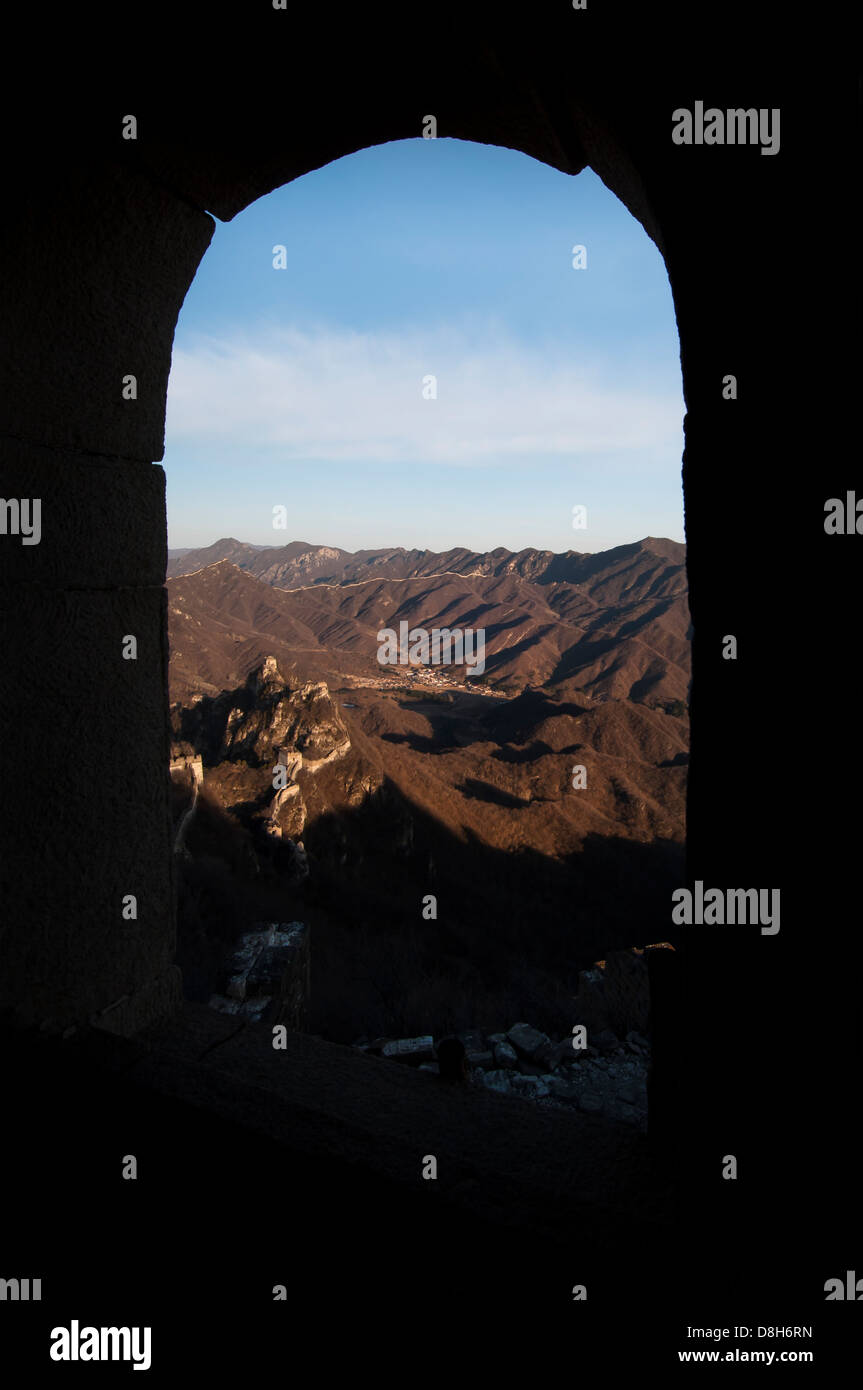 Chinesische Mauer schlängelt in die Ferne von Zhengbei Turm, Jiankou, Peking Stockfoto