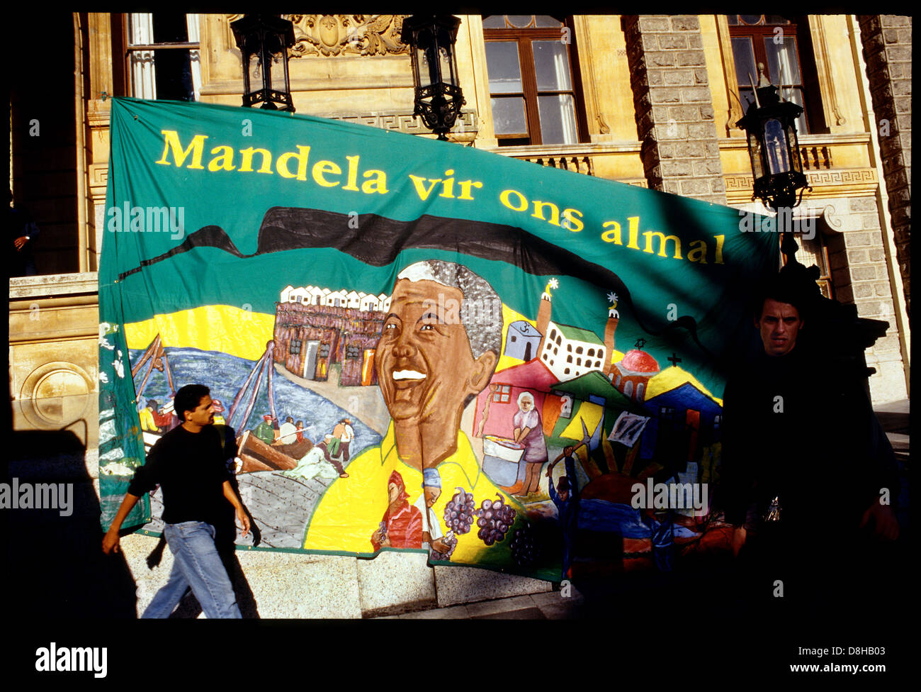 "Mandela Vir Ons Almal" Banner, Cape Town CBD Stockfoto