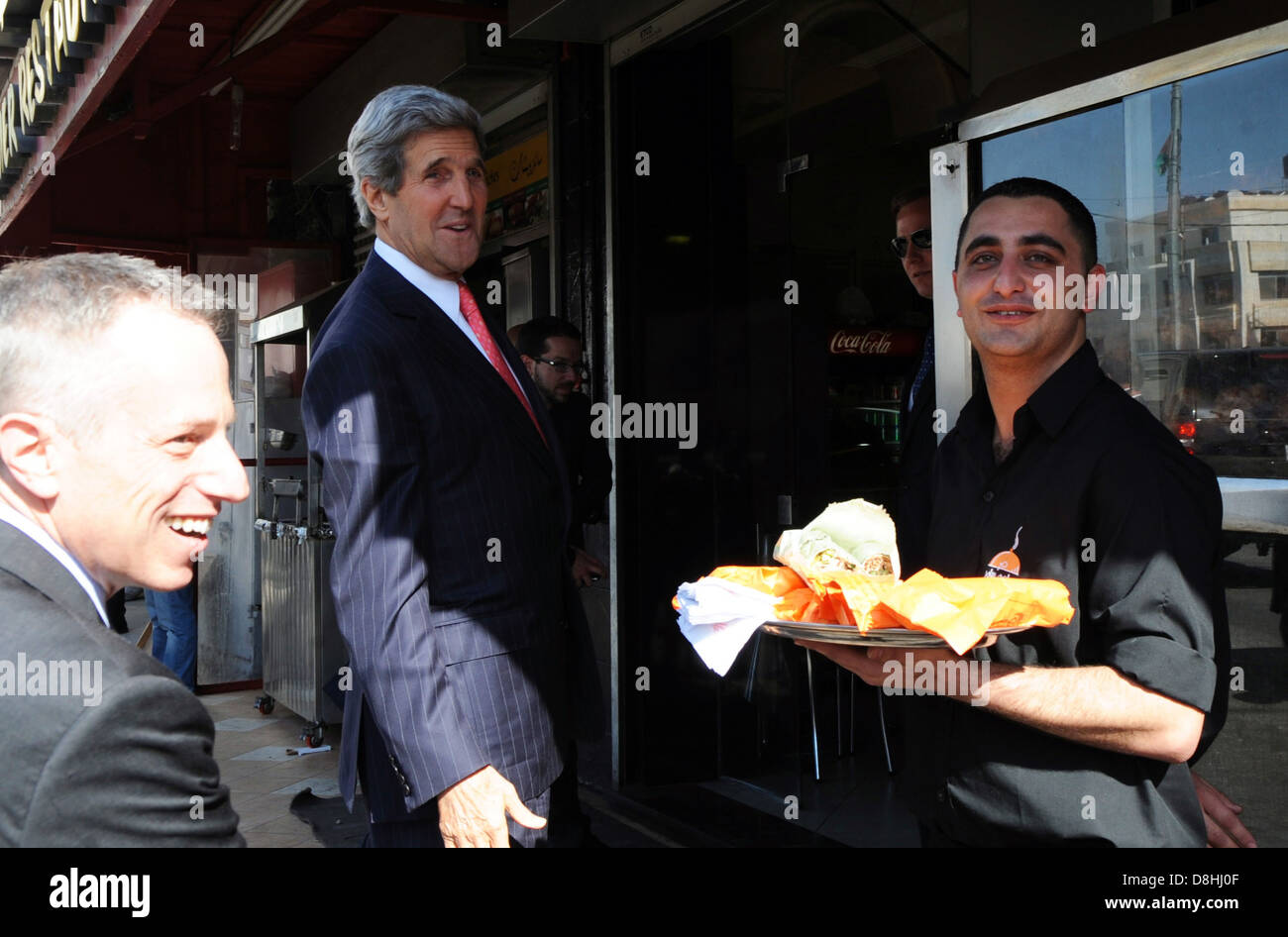 Secretary Kerry besucht einen Döner-laden in Ramallah Stockfoto