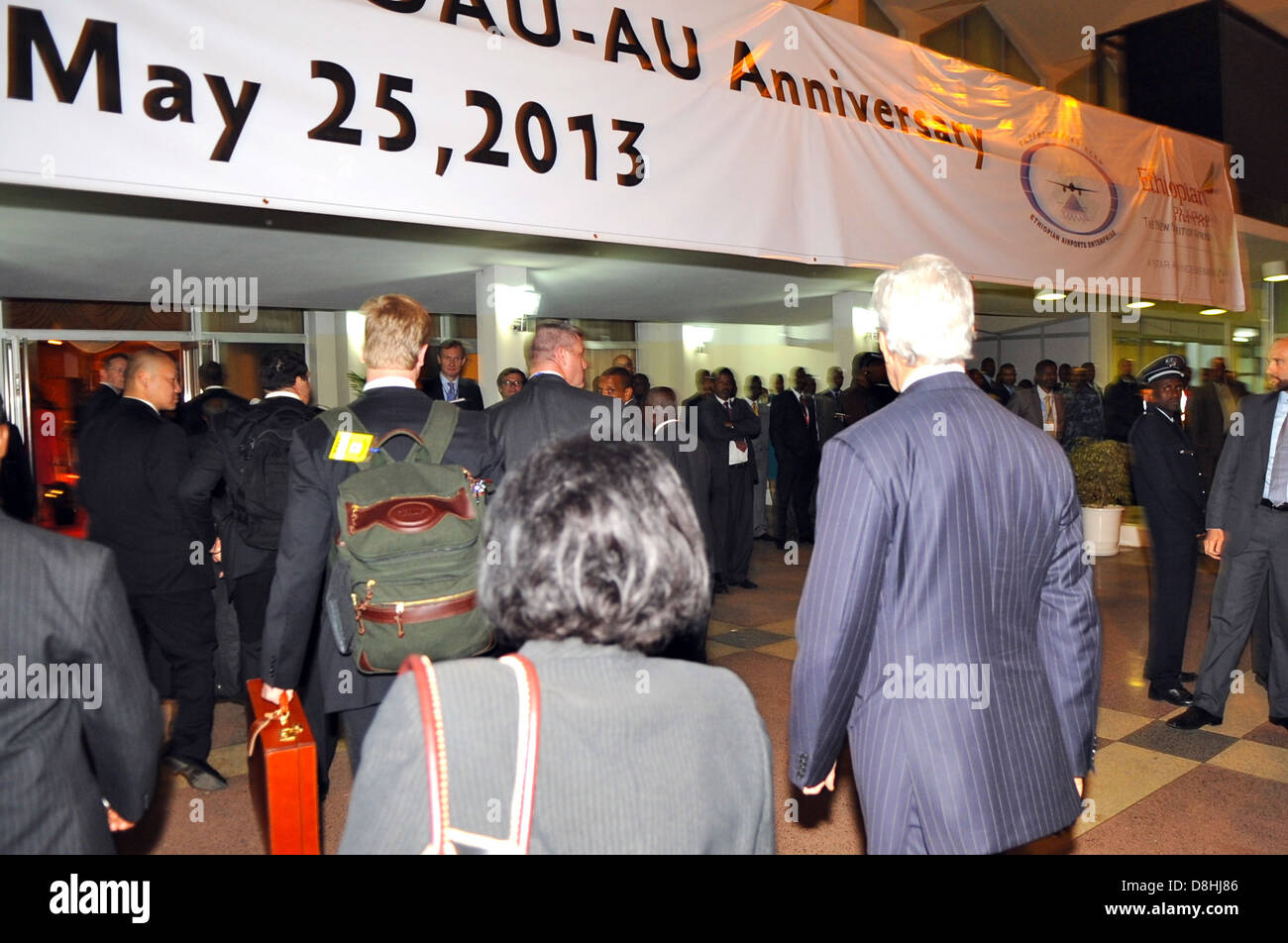 Secretary Kerry betritt das Terminal am Flughafen Addis Abeba Stockfoto