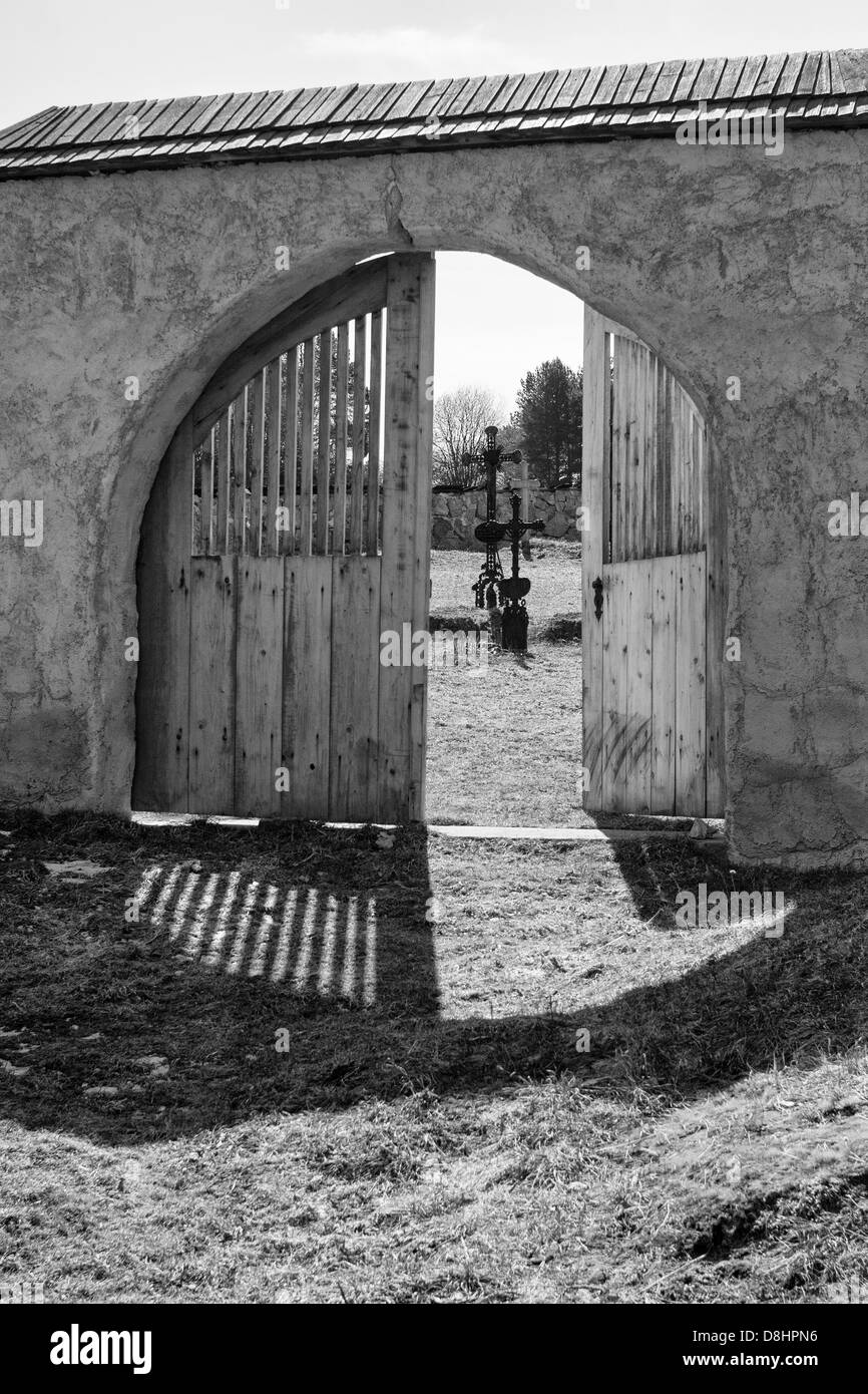 Tor zum Friedhof Stockfoto