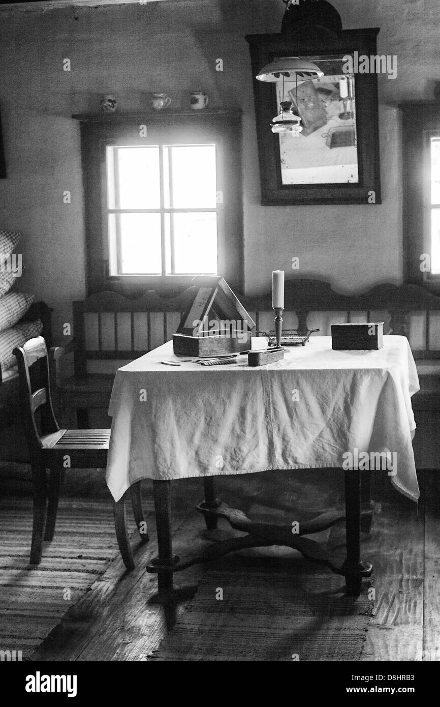 Original altes Zimmer in der Hütte Stockfoto