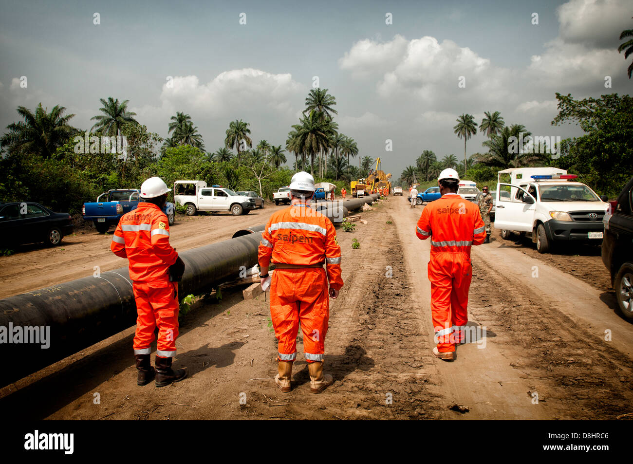 Die Vorfahrt einer Pipeline in River State, Nigeria Stockfoto