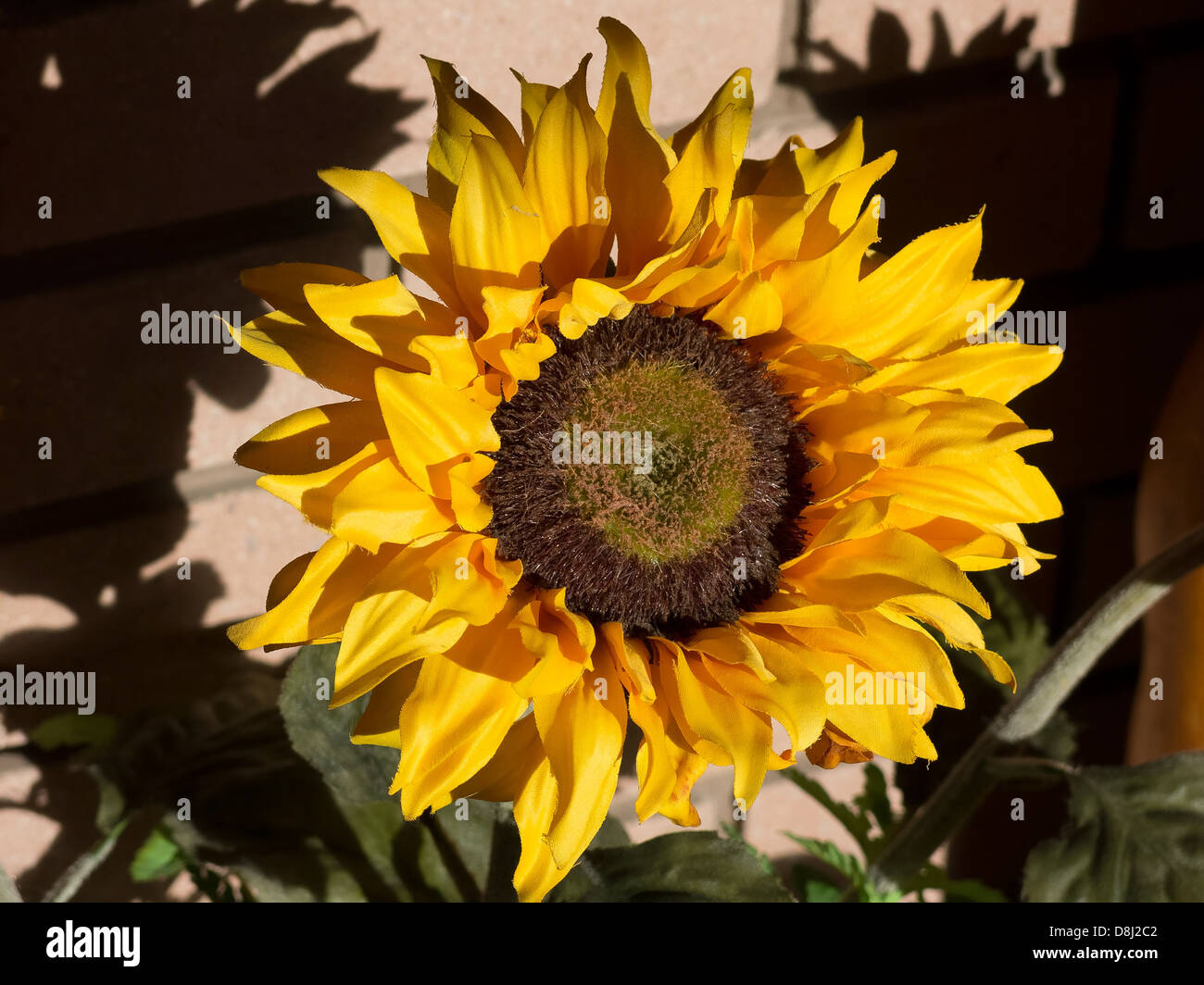 Nahaufnahme der künstlichen gelbe Sonnenblume Stockfoto