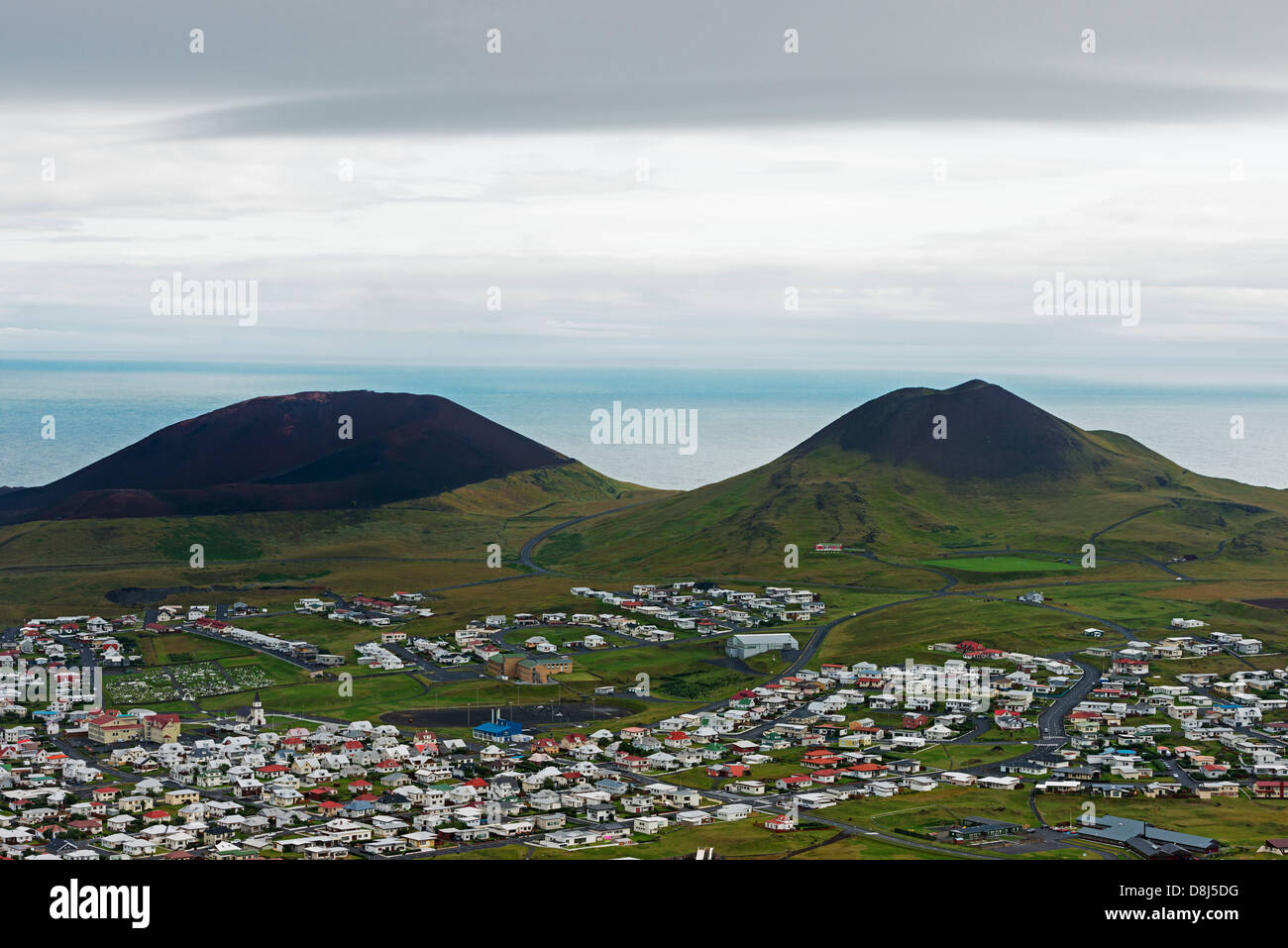 Heimaey town westman islands iceland -Fotos und -Bildmaterial in hoher ...