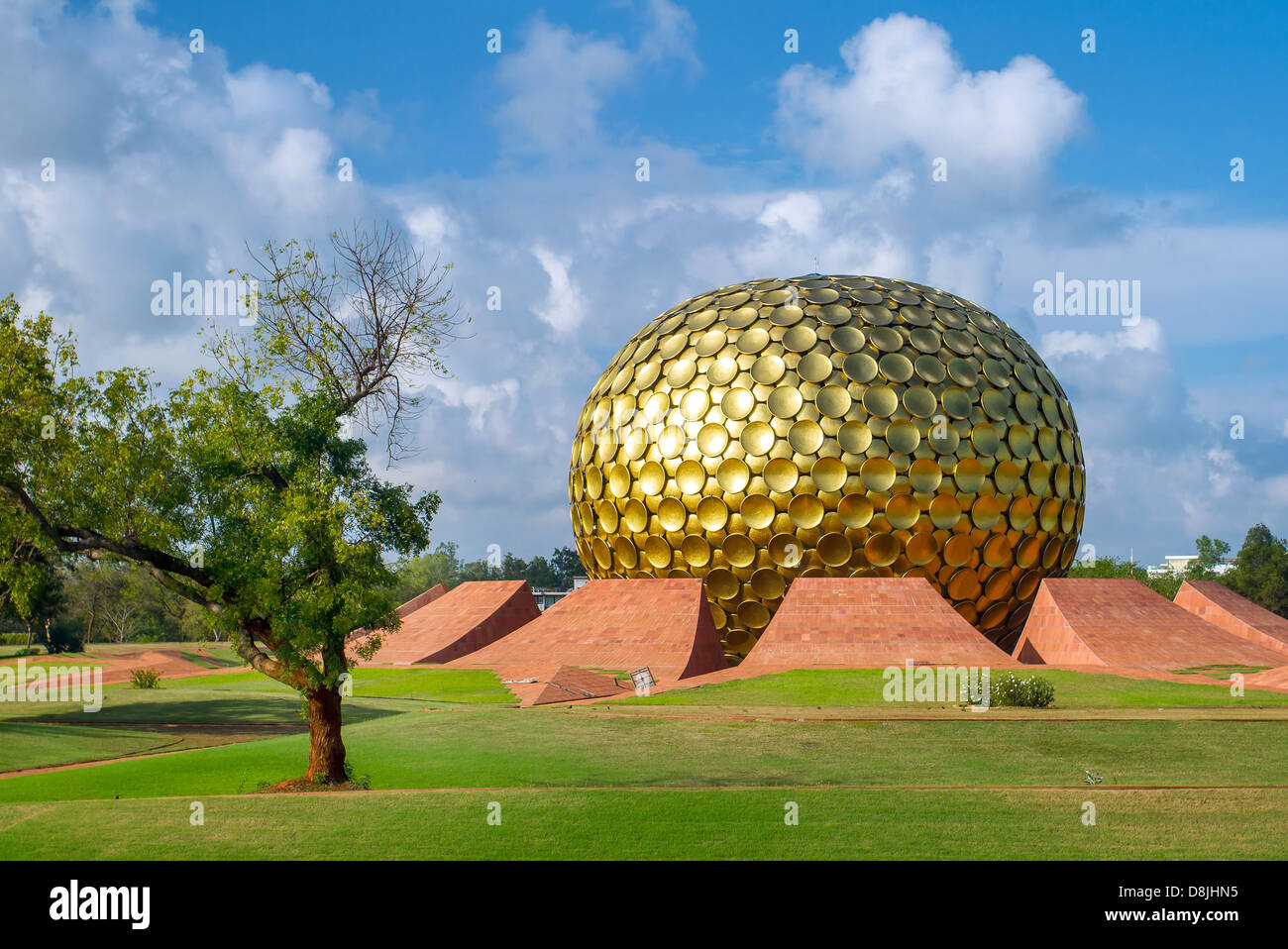 Matrimandir - goldenen Tempel in Auroville, Tamil Nadu, Indien Stockfoto