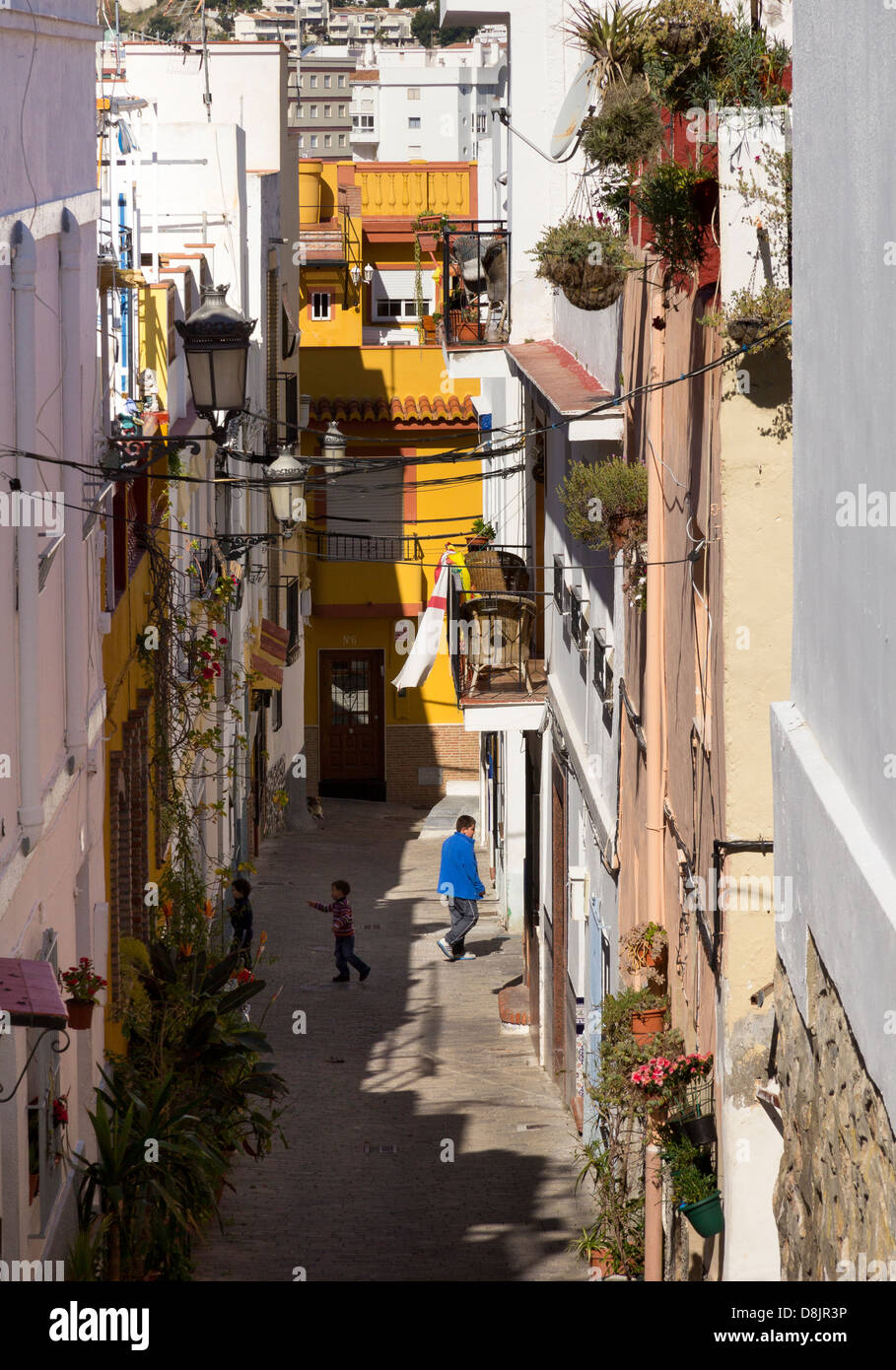 Engen Gassen der Altstadt Almuñécar, Andalusien, Spanien Stockfoto