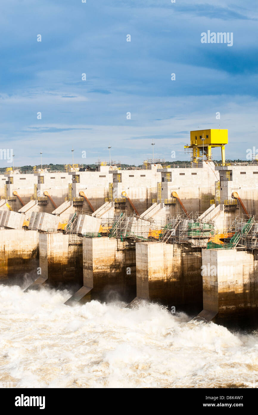 Überlauf von Estreito Wasserkraftwerk, im Nordosten Brasiliens. Stockfoto