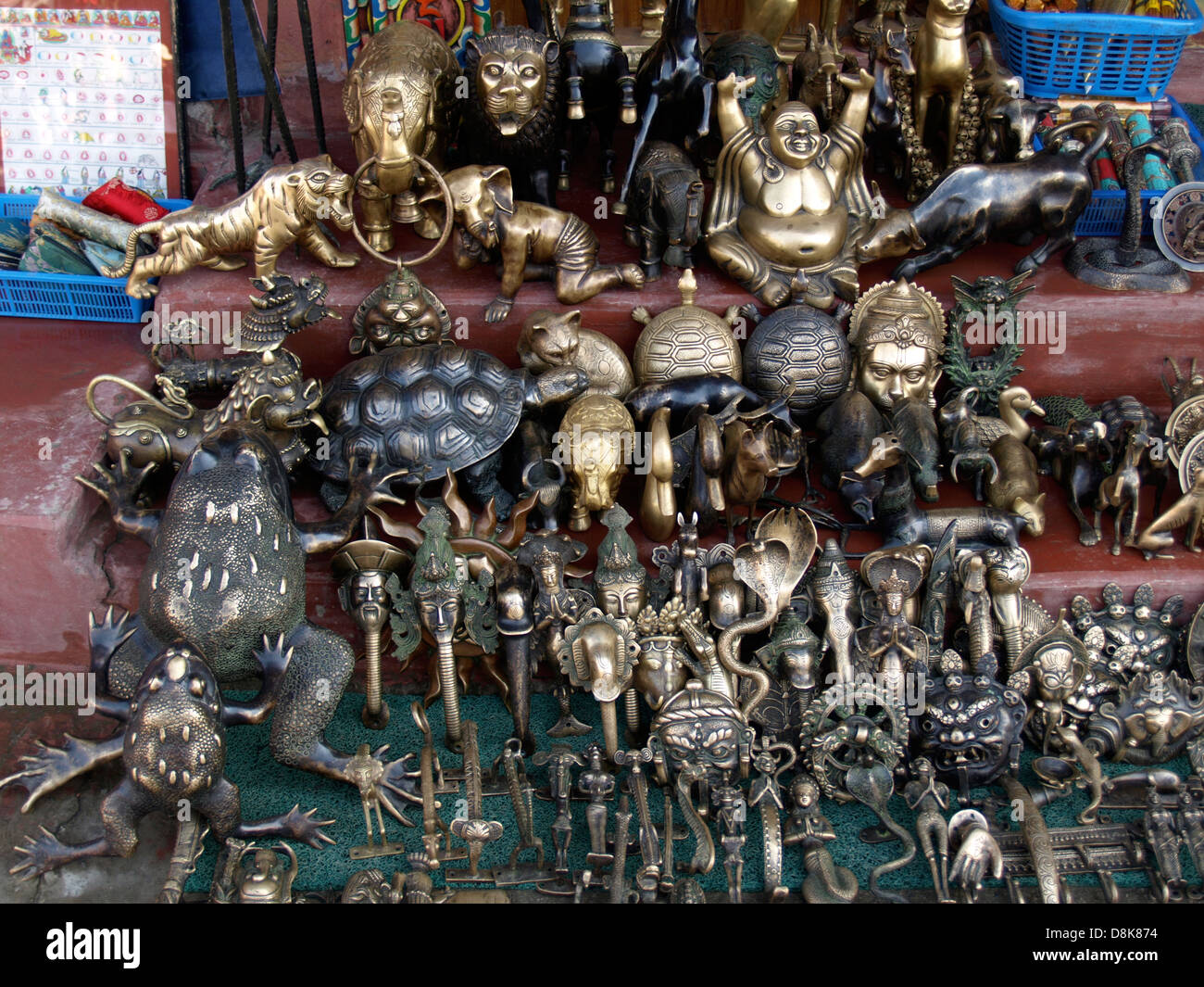 asiatische Asia Kathmandu Nepal religiöse Andenken Symbol Tourismus Tourist vermarkten Stockfoto