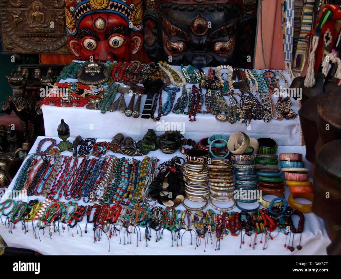 asiatische Asia Kathmandu Nepal religiöse Andenken Symbol Tourismus Tourist vermarkten Stockfoto