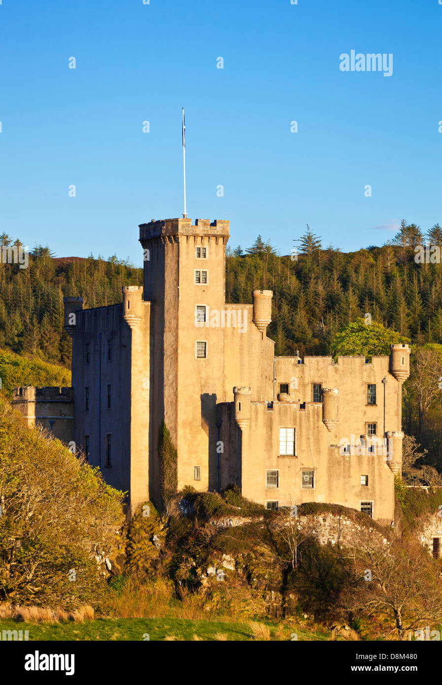 Dunvegan Castle Exterieur und Gärten Isle Of Skye, Highlands und Inseln Schottland Großbritannien GB EU Europa Stockfoto
