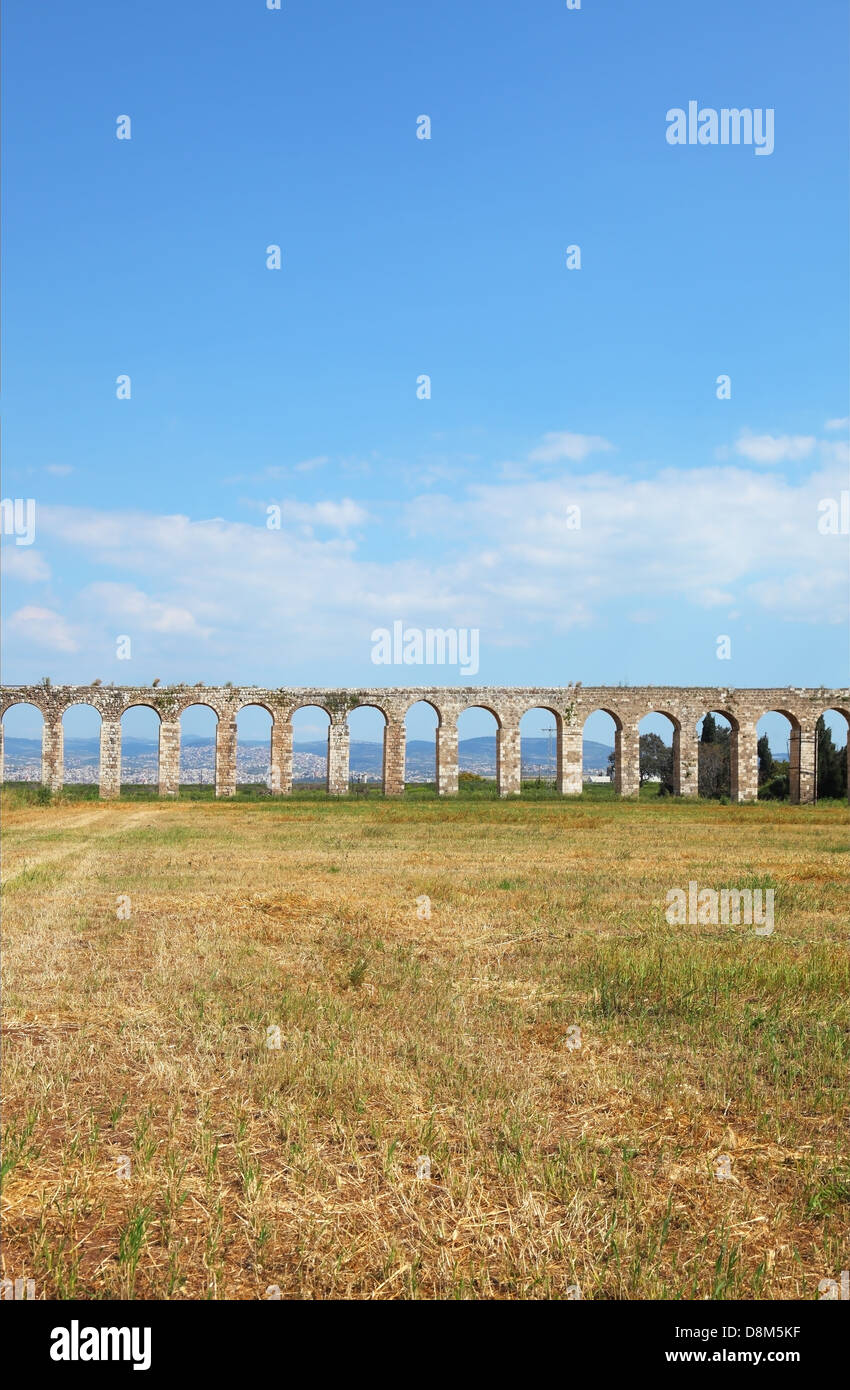 Die gepflegten antiken Aquädukt Stockfoto
