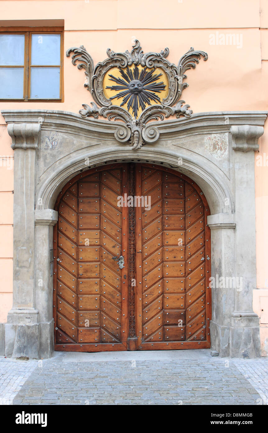 Renaissance Haustür in Prag, Tschechische Republik Stockfoto