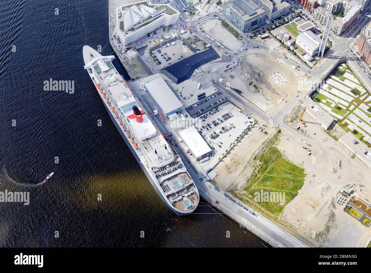 Queen Mary 2, HafenCity, Hamburg, Deutschland Stockfoto
